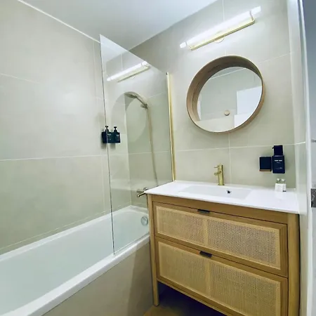 Appartement Premium Apartment, Free Parking, Breathtaking Ocean View
