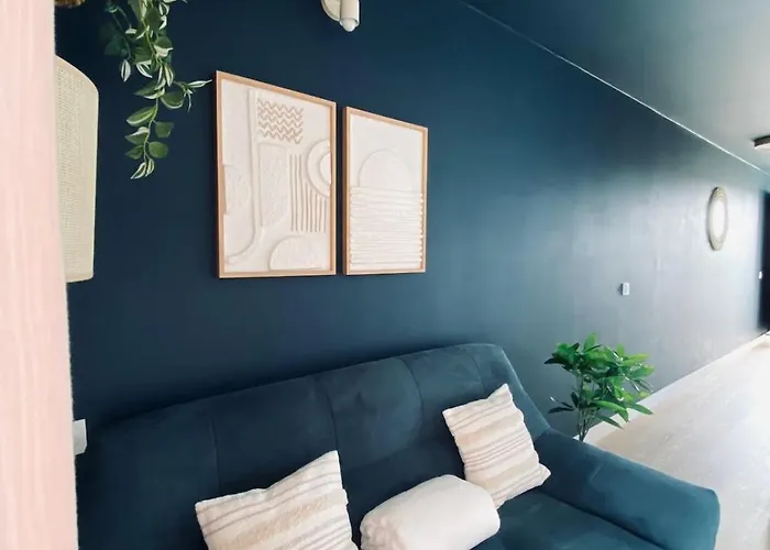 Lägenhet Premium Apartment, Free Parking, Breathtaking Ocean View *